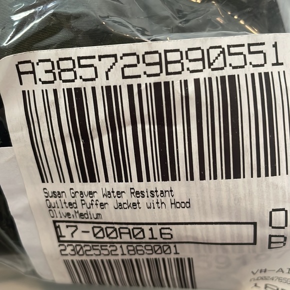 NWOT SUSAN GRAVER Water Resistant Quilted Puffer Jacket with Hood Olive Medium - Picture 2 of 11